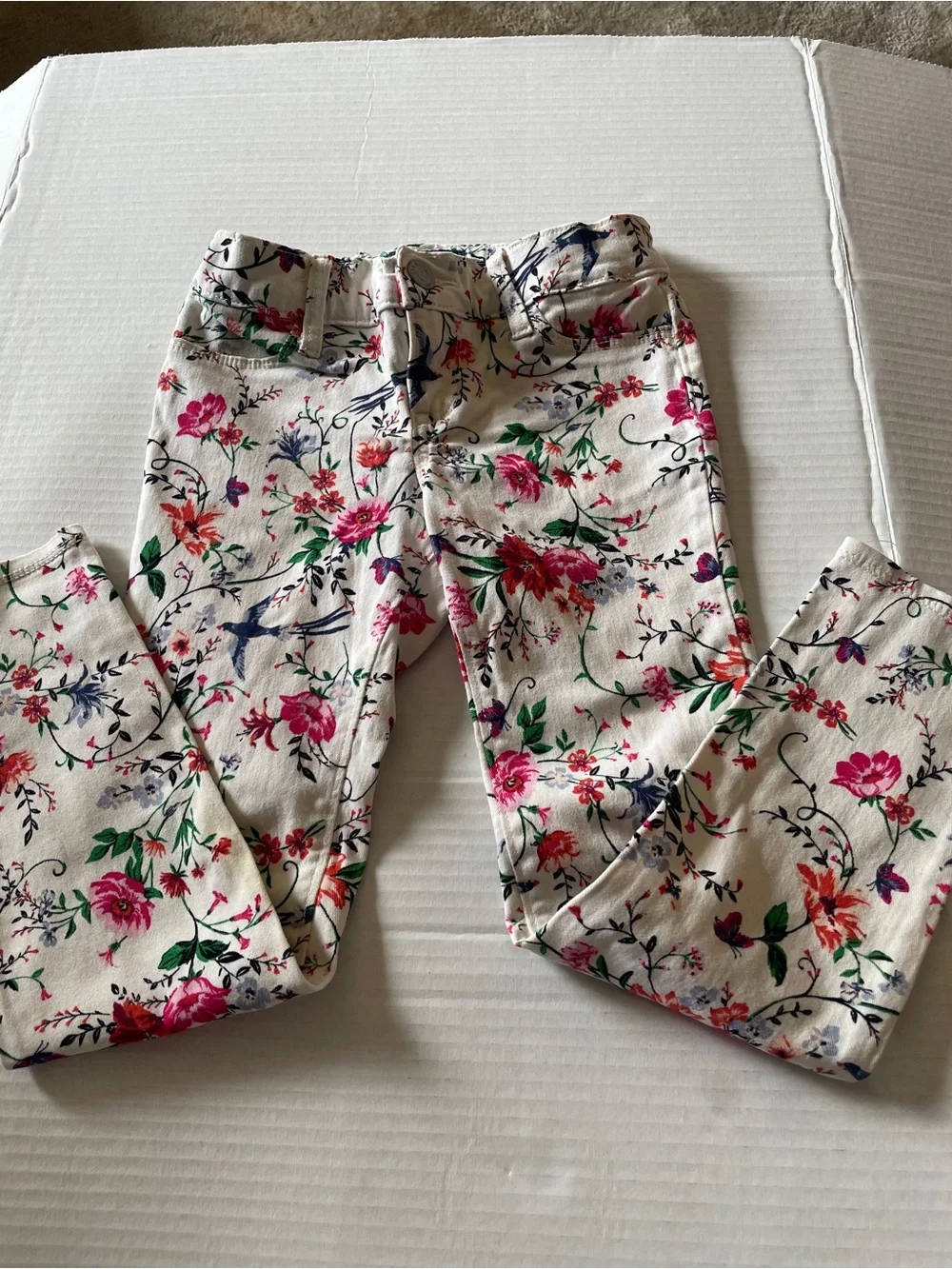 Old Navy Jeggings Floral Print Skinny Jeans - White Background